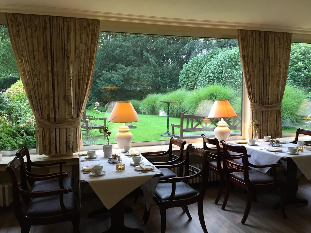 Haus Litzbruck Hotel Дюселдорф Екстериор снимка