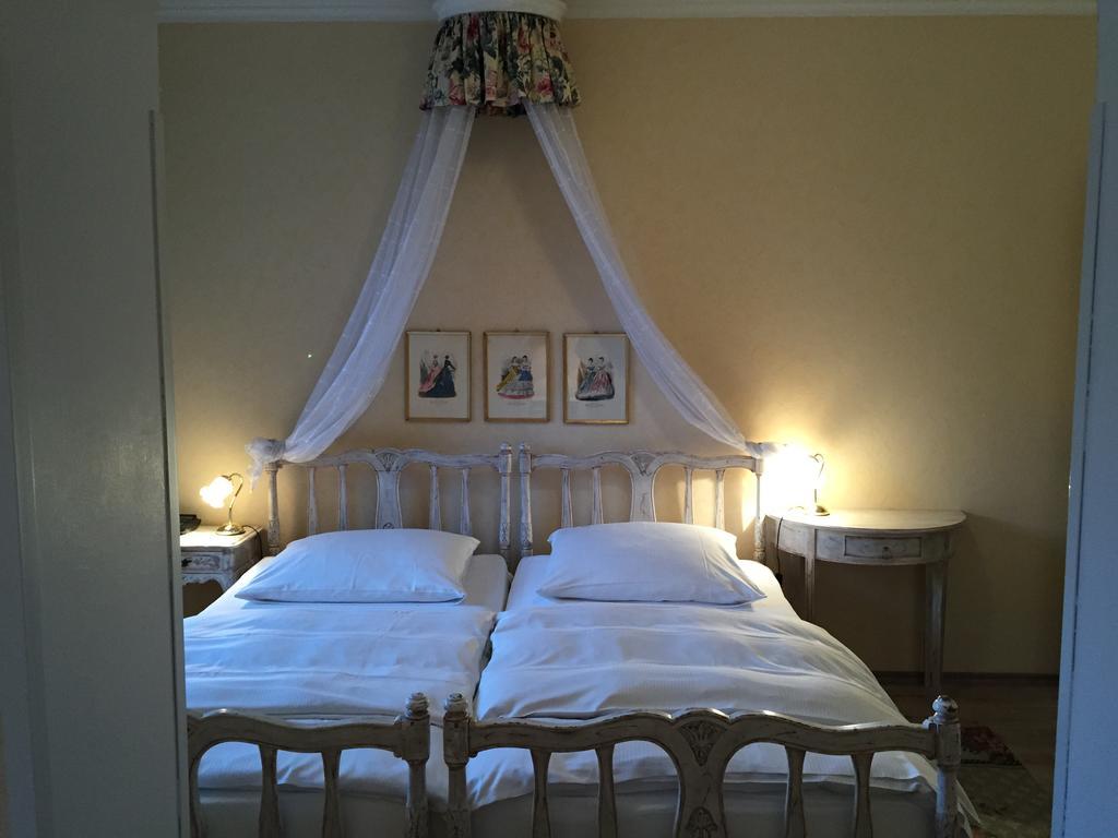 Haus Litzbruck Hotel Дюселдорф Стая снимка