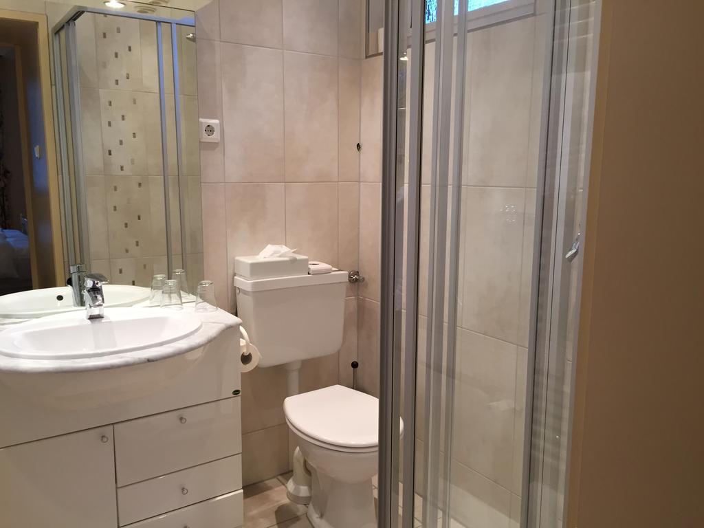 Haus Litzbruck Hotel Дюселдорф Екстериор снимка