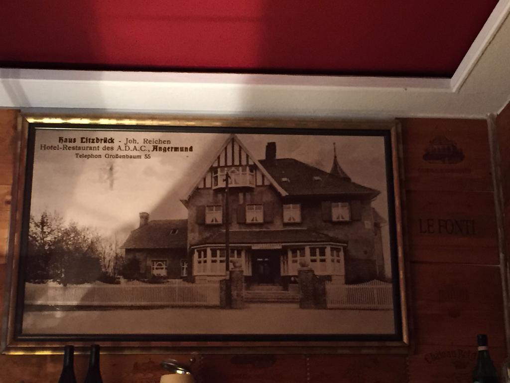 Haus Litzbruck Hotel Дюселдорф Екстериор снимка